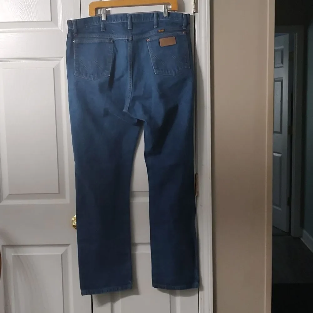 Wrangler  jeans  Sz 40x32
